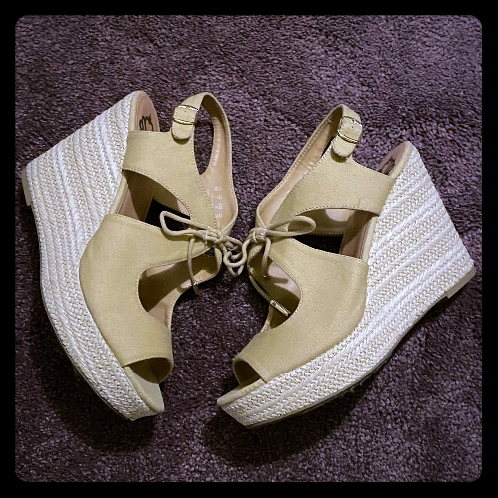 Fergalicious Wedges (size 9)